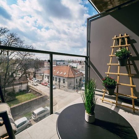 Luxury Apartment W. City Views In Kosice Old Town 외부 사진